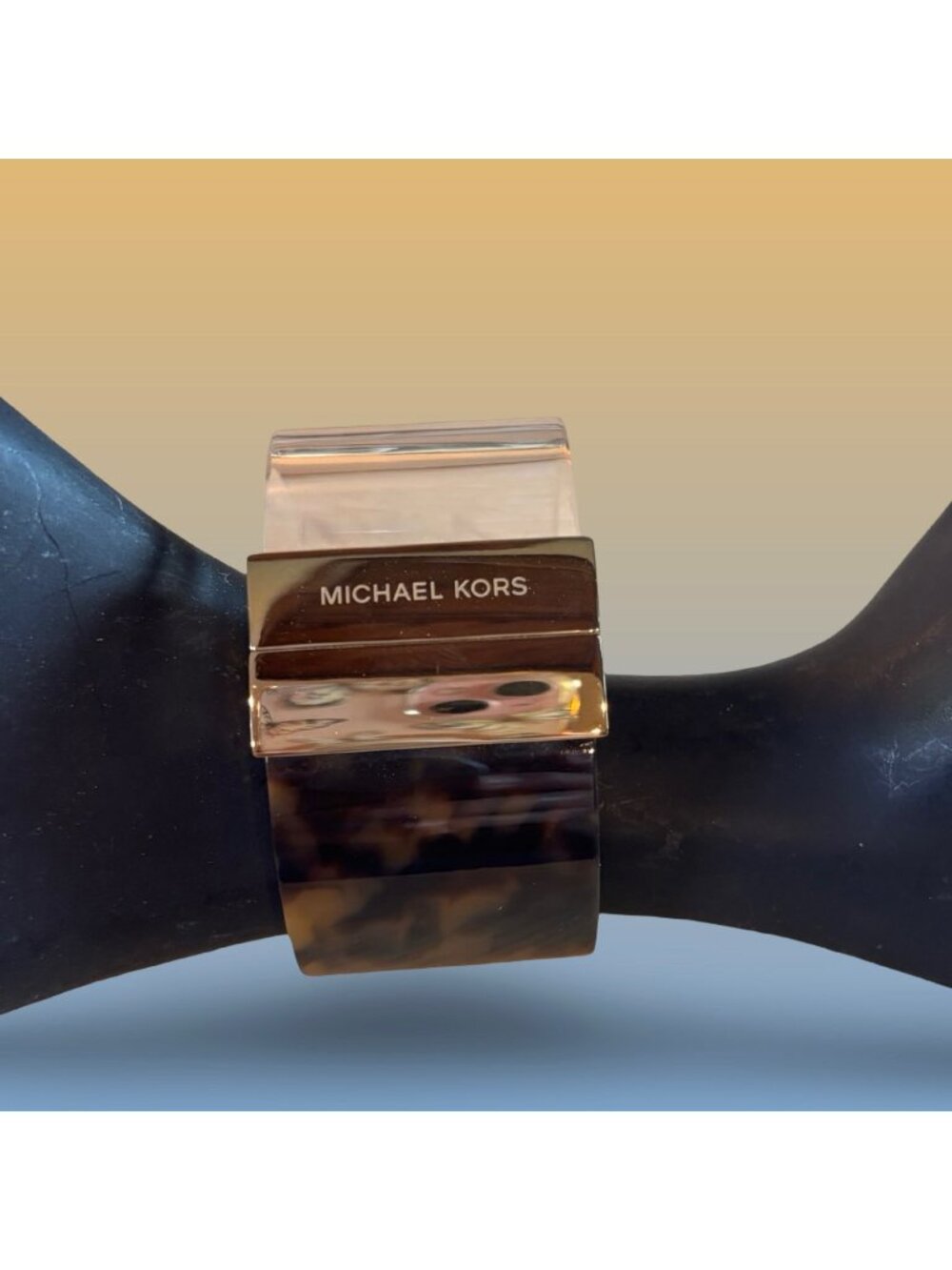 Michael Kors Clear & Tortoise Hinged Bangle Bracelet Gold-Tone Accent Hardware